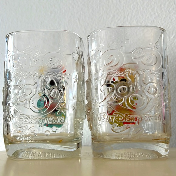 2 McDonald's Disney 2000 Drinking Glasses Mickey - Picture 3 of 3